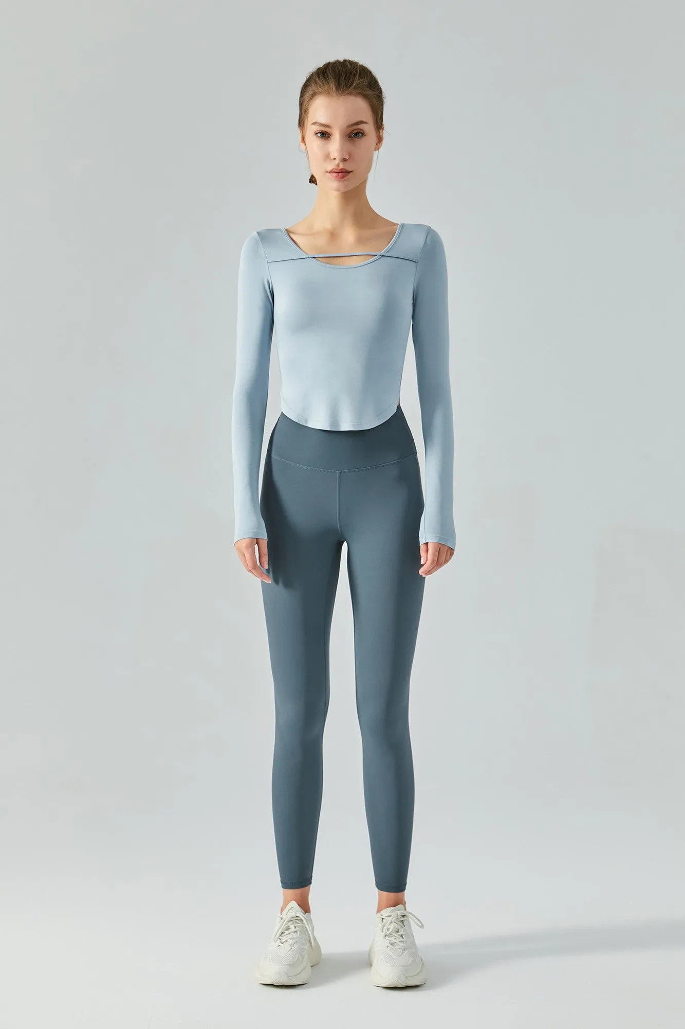 Chic Crew Neck Long Sleeve Curved Hem Tops