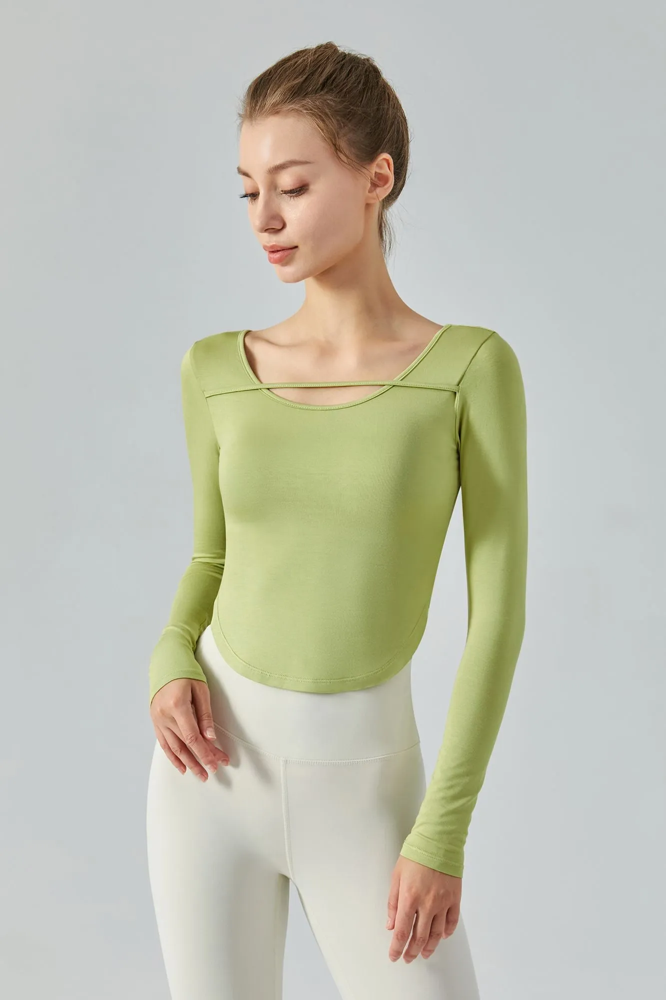 Chic Crew Neck Long Sleeve Curved Hem Tops