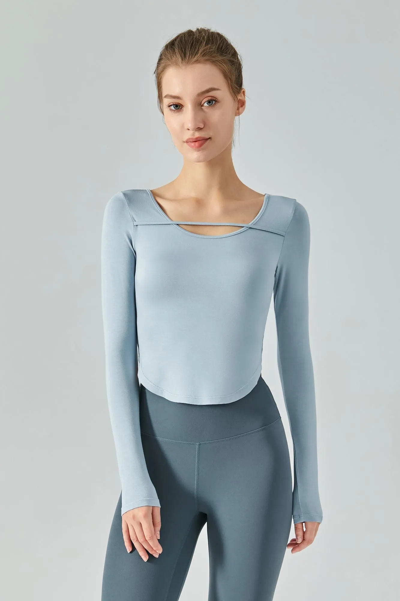 Chic Crew Neck Long Sleeve Curved Hem Tops