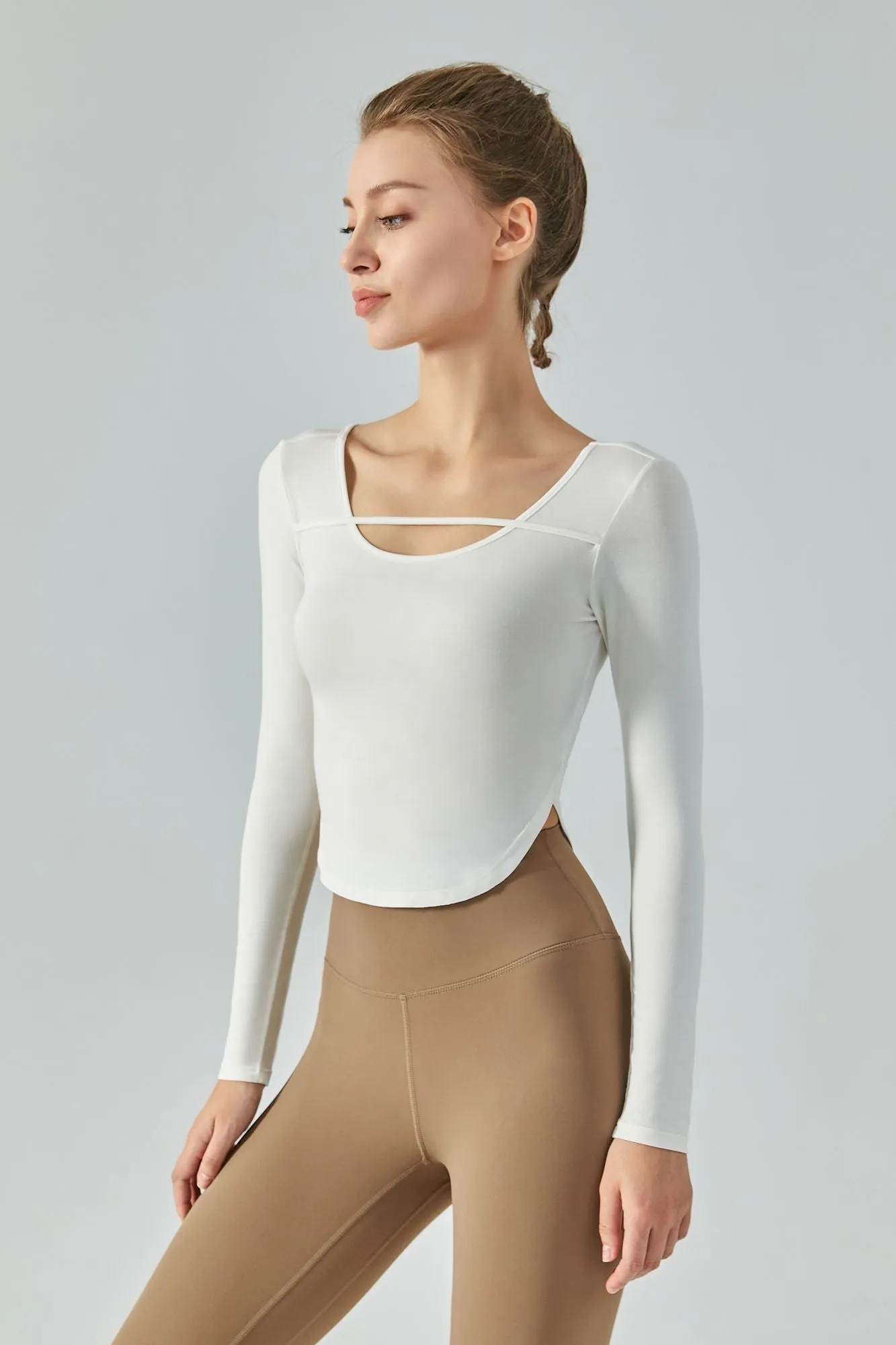Chic Crew Neck Long Sleeve Curved Hem Tops