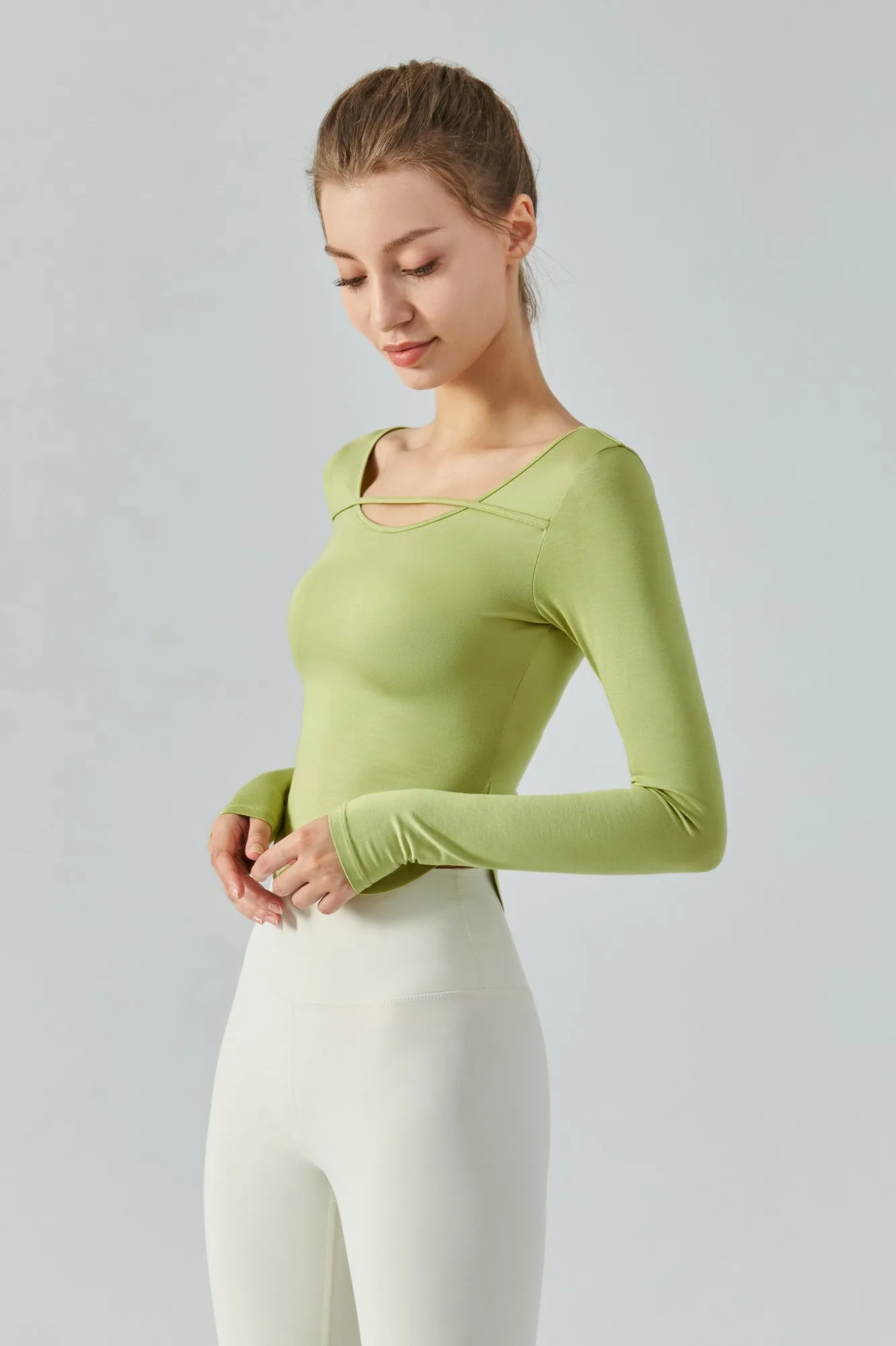 Chic Crew Neck Long Sleeve Curved Hem Tops