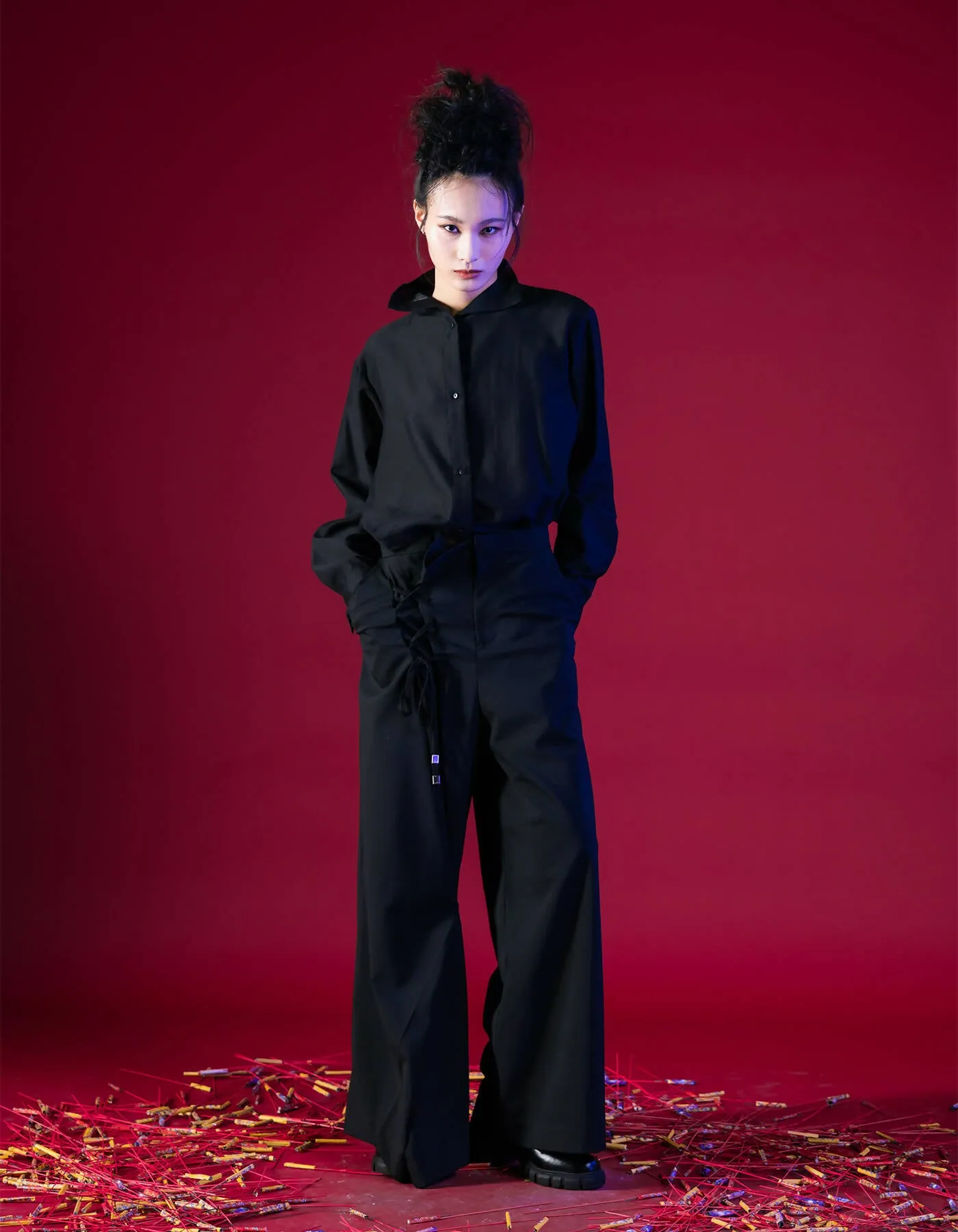 Corset-Like Deconstructed Width Pants