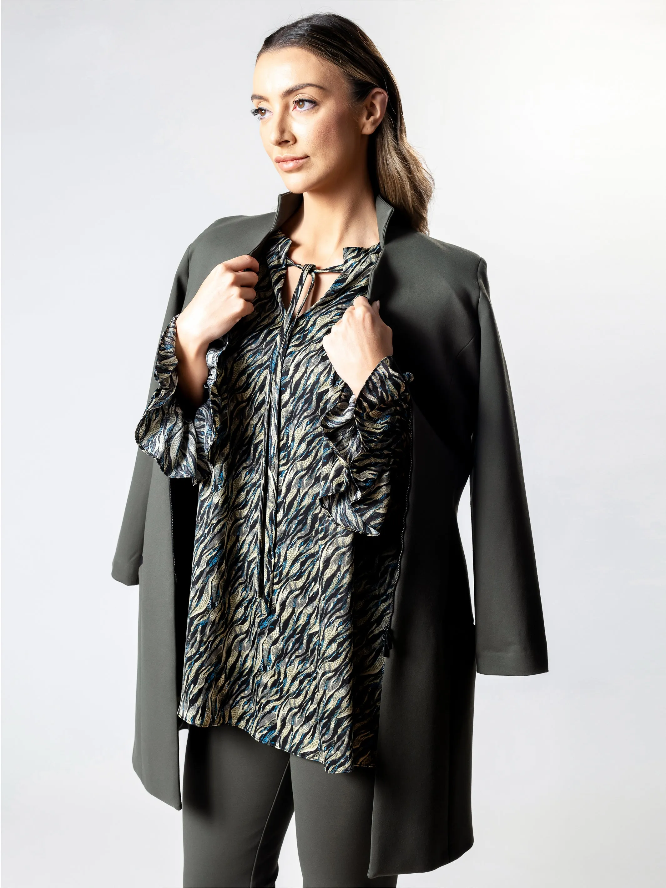 DAINTREE Pleat Detail Blouson Top