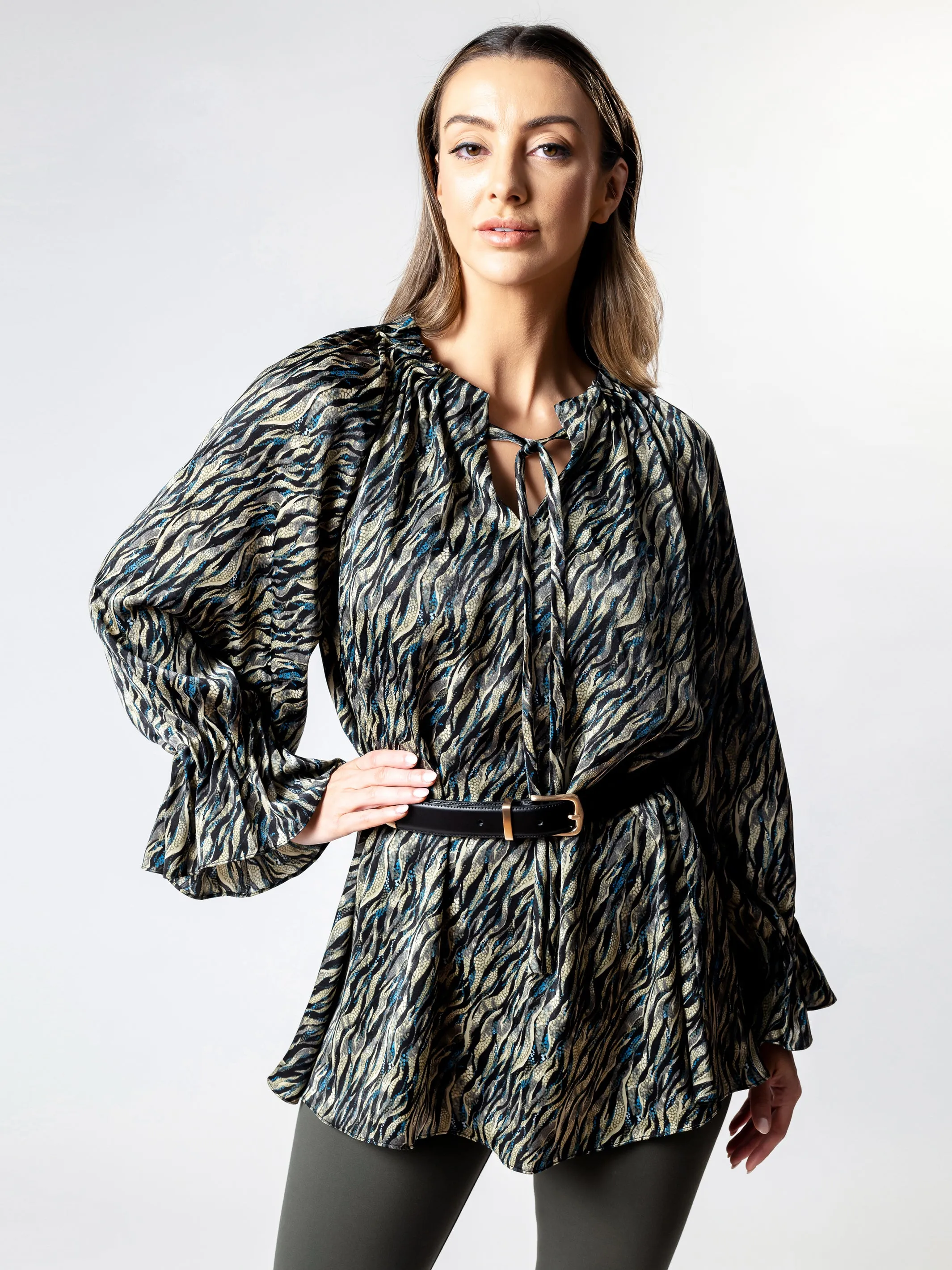 DAINTREE Pleat Detail Blouson Top