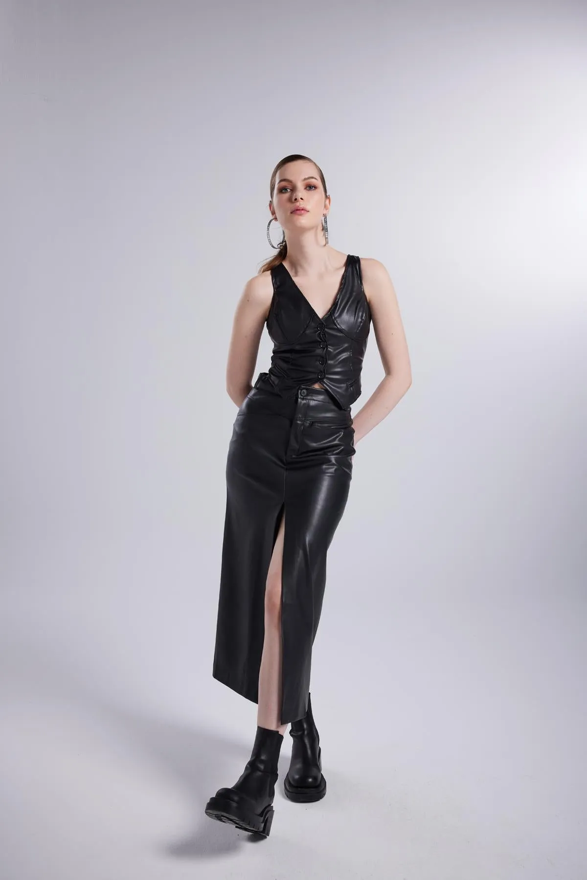Hera Leather Deep Slits Skirt Black