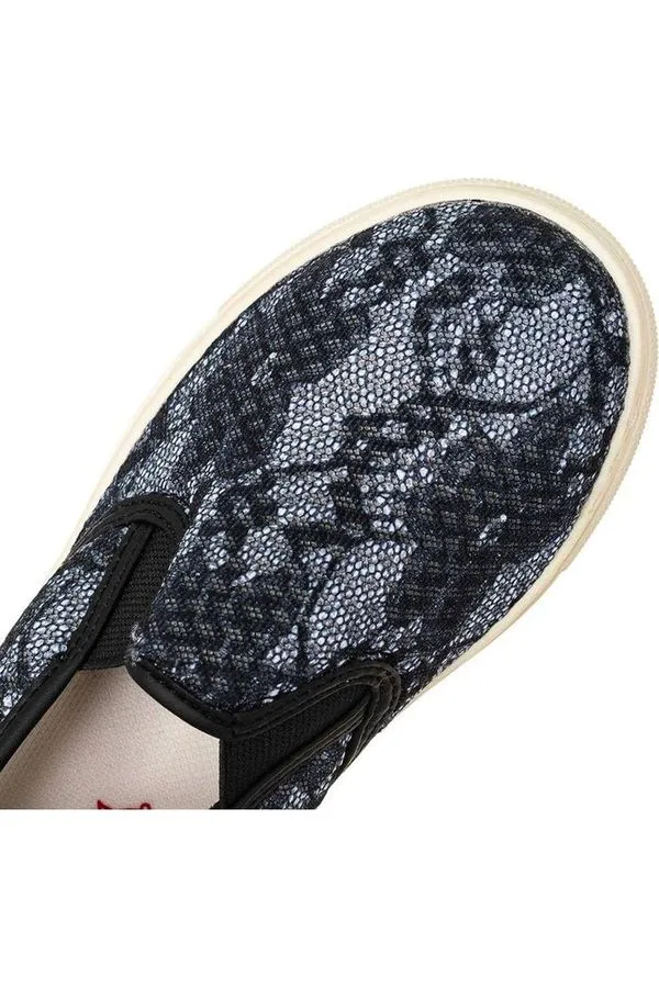 SALLY SLIP ON
