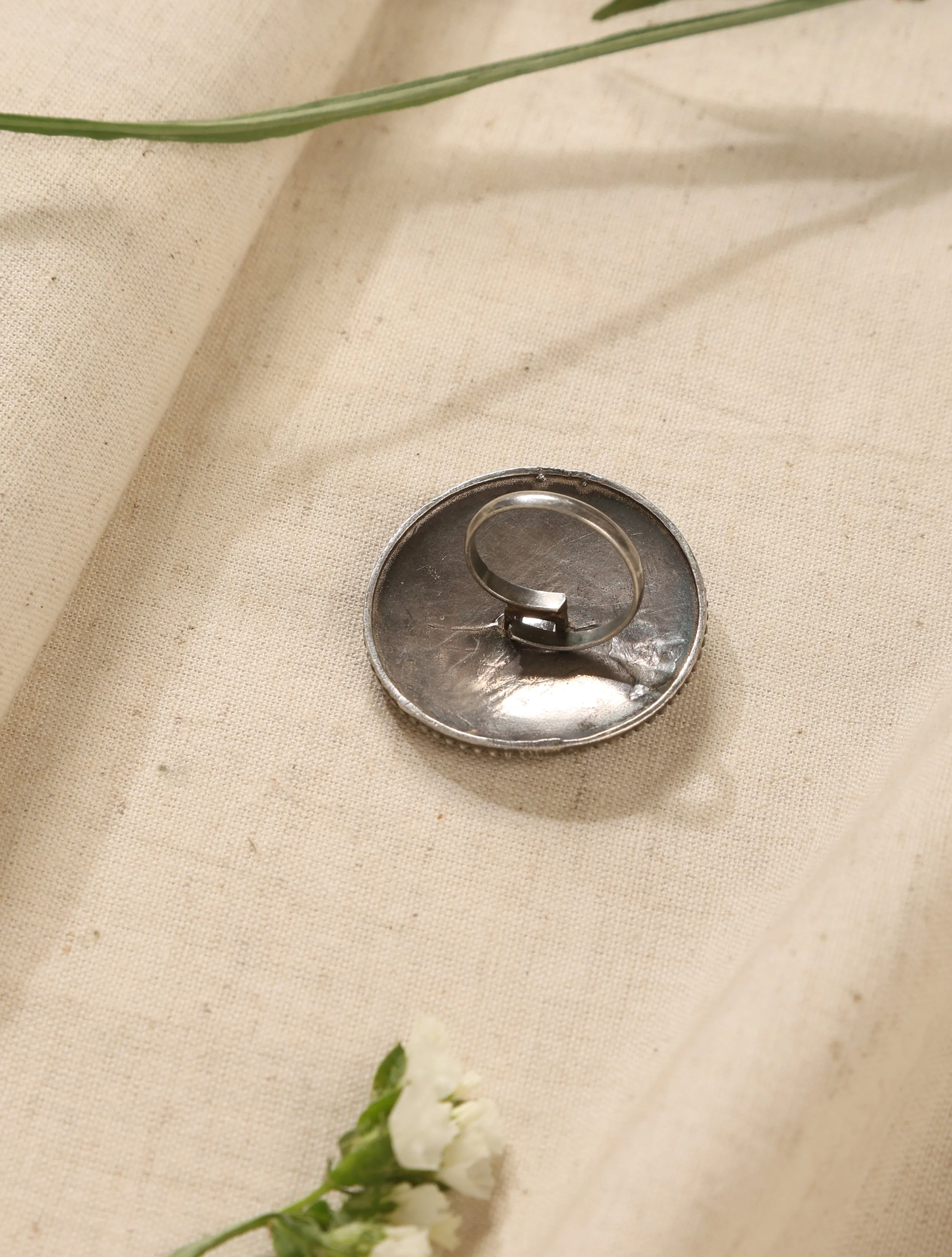 trueBrowns Silver Circular Ring