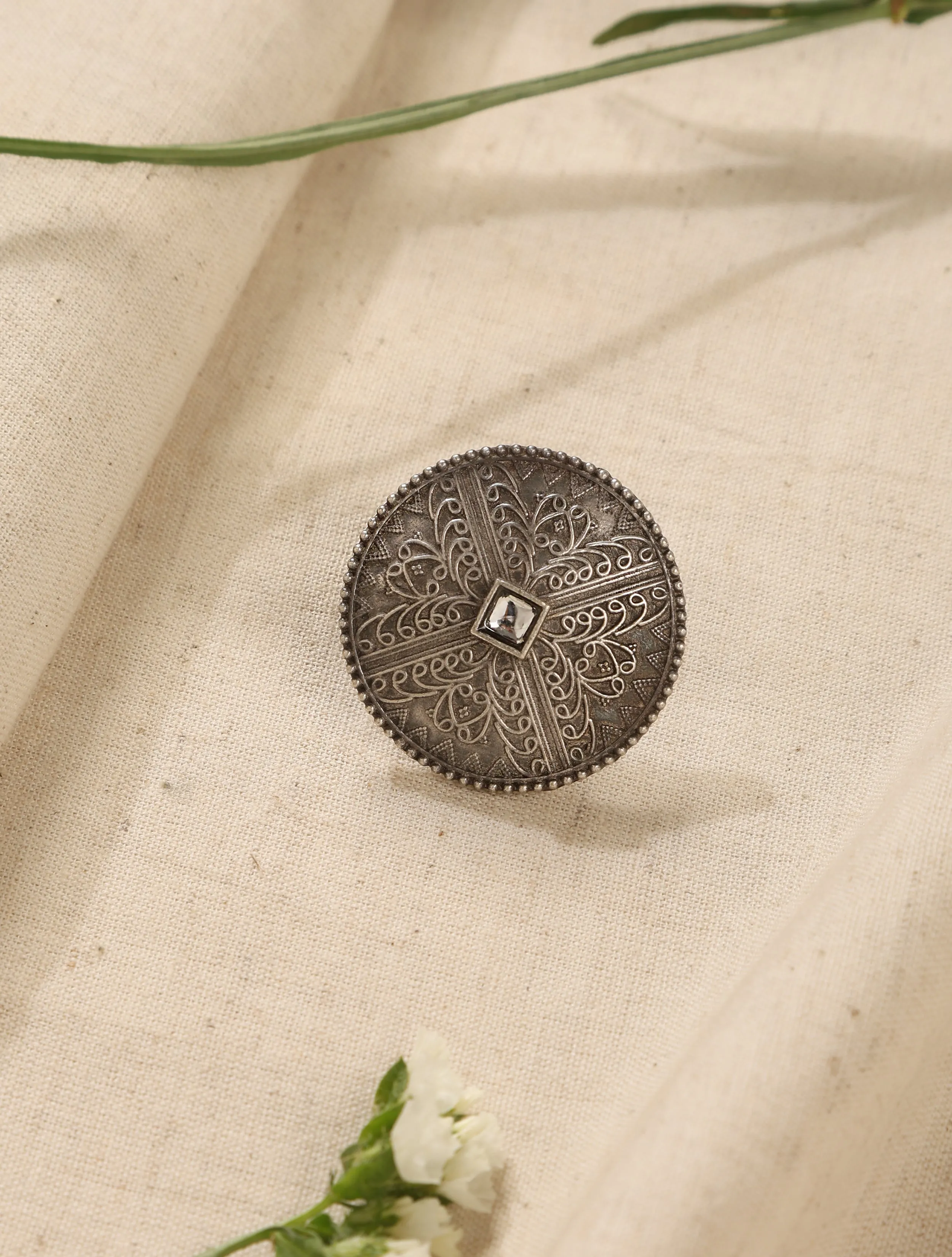 trueBrowns Silver Circular Ring