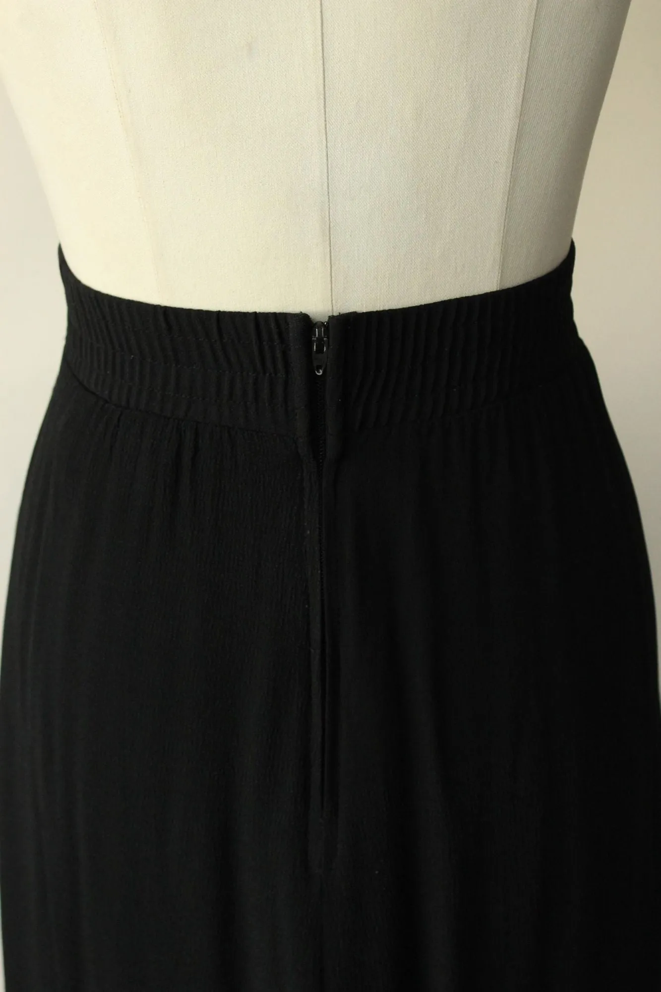 Vintage 1980s Black Rayon Crepe Knee Length Skirt with Pockets