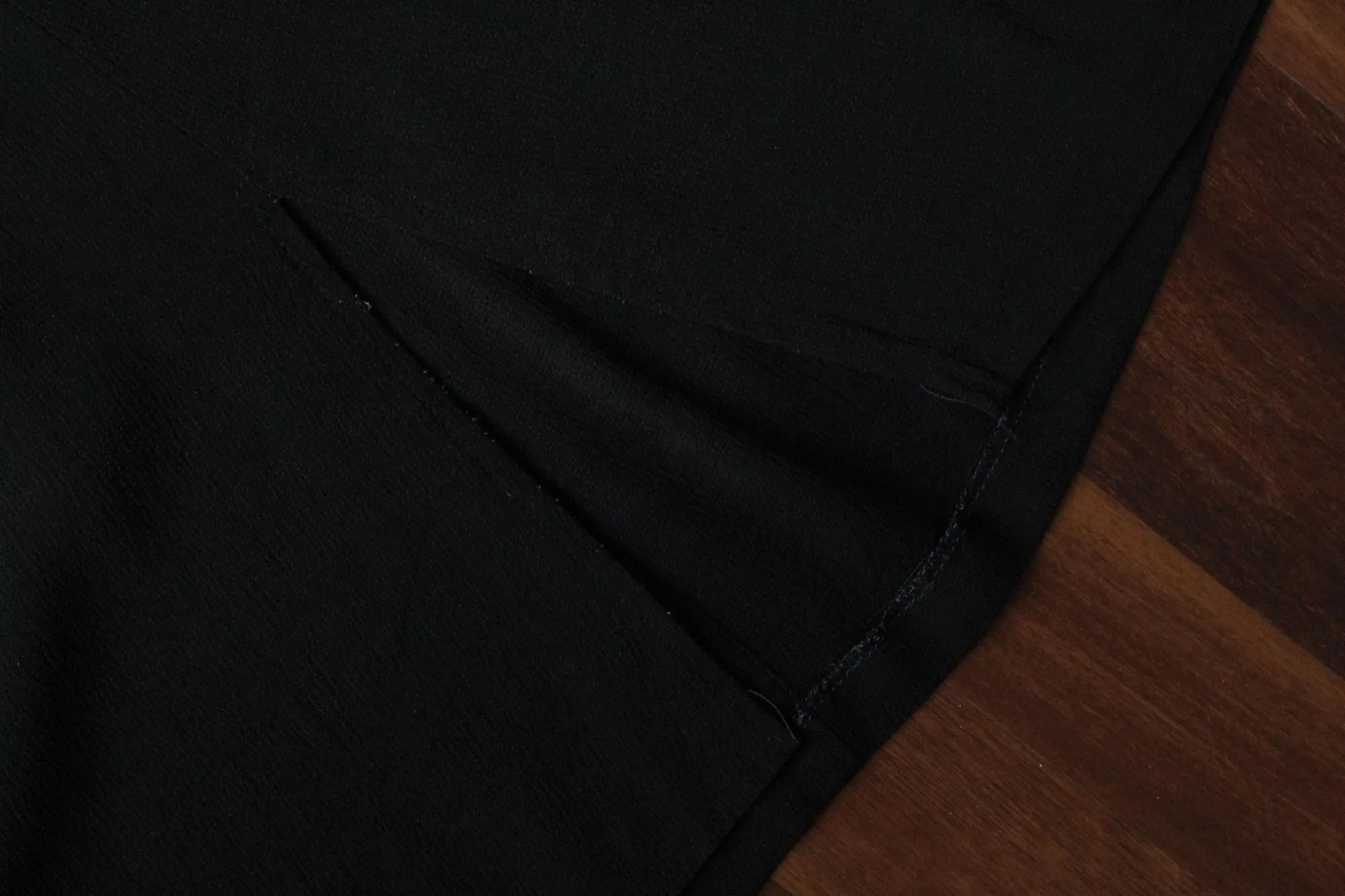 Vintage 1980s Black Rayon Crepe Knee Length Skirt with Pockets